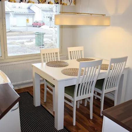 Majoituspalvelu Nurmi Peipontie 3 A Saunallinen Huoneisto *